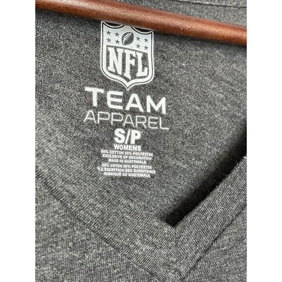 NFL Team Apparel Carolina Panthers Vneck Tshirt Women's Small Gray Graphic Tee - Picture 4 of 5